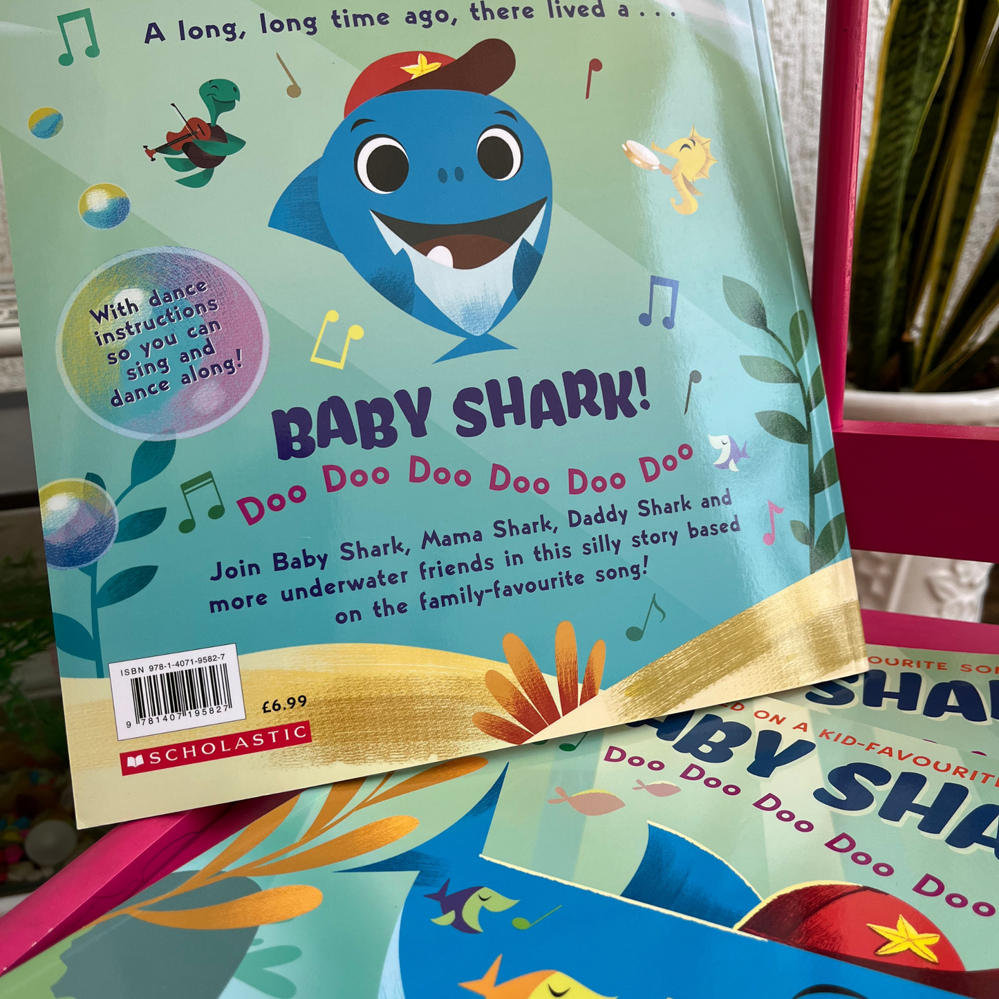Baby Shark - Fun & Interactive Kids Storybook | Sing-Along & Colorful Illustrations