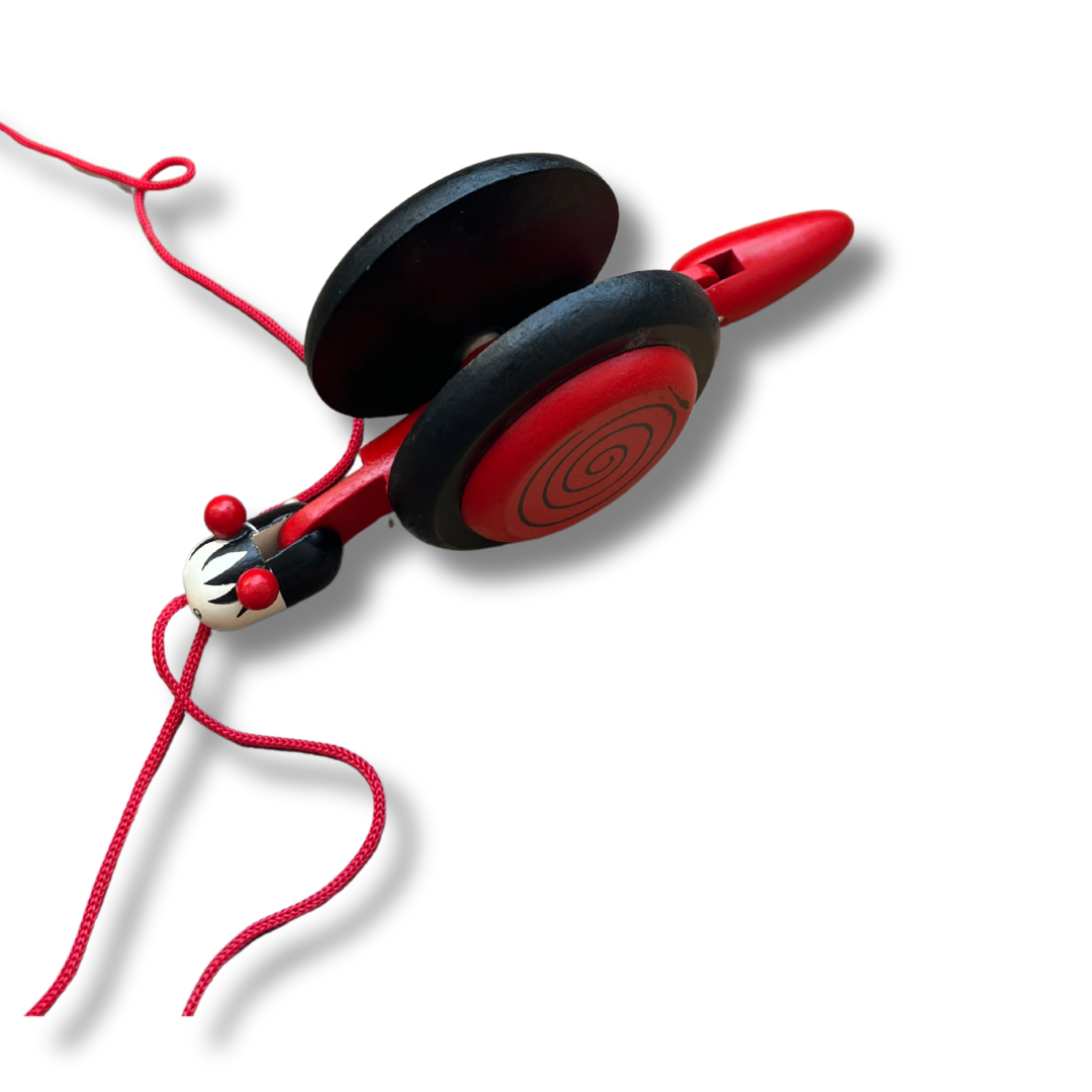 Wooden Red Snail Pull Along Toy with Wheels – Fun & Engaging Toy for Toddlers (0-3 Years)